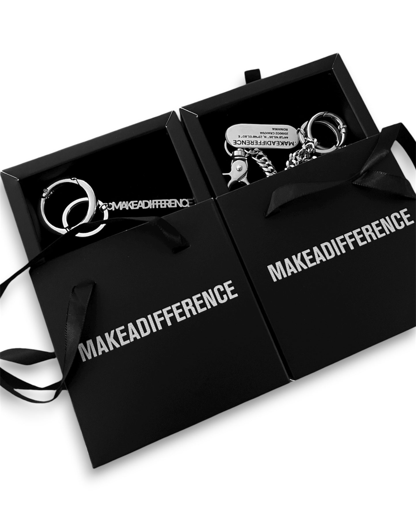 MAD 'LOGO' KEY CHAIN