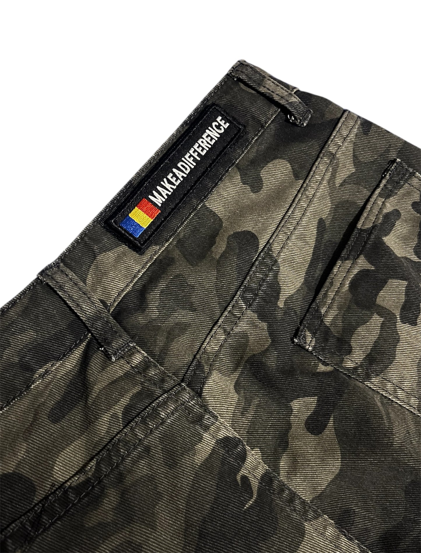 MAD 'C.A.M.O.' JORTS