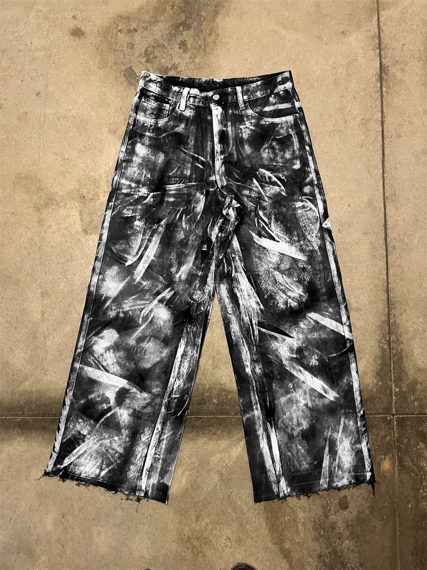 MAD 'Monochrome' JEANS